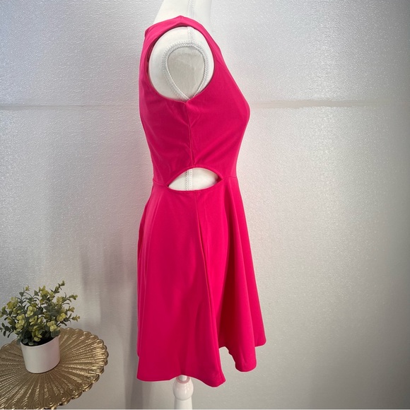 NWT Sweet and Cute Sleeveless Racerback Flared Swing A-Line Waist Hollow Out M - Picture 10 of 17